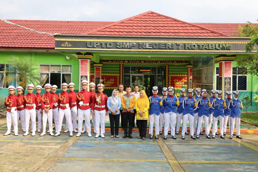 Selamat kepada tim paskibra SMP Negeri 7 Kotabumi berhasil mendapatkan juara 1 umum putra dan putri pada lomba PASKIBRA tahun 2024 di Kab. Lampung Utara